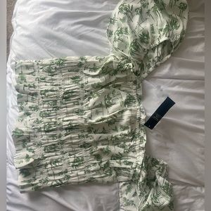 Nwt Abercrombie off shoulder top size medium